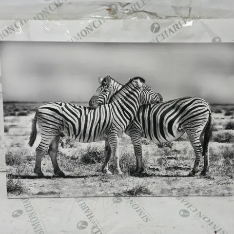 BOXED HOME LOFT CONCEPT 'CUDDLING ZEBRAS' WALL ART ON CANVAS, BLACK AND WHITE 40X60CM