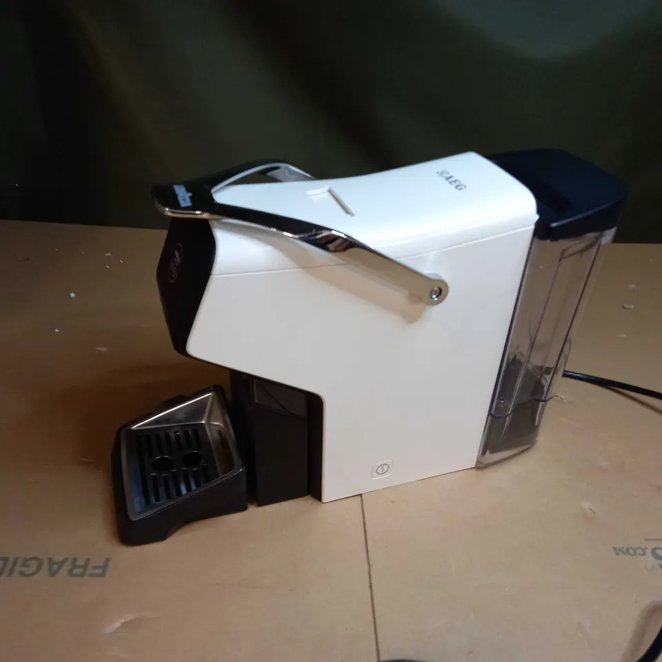 LAVZZA AMODO MIO COFFEE MACHINE