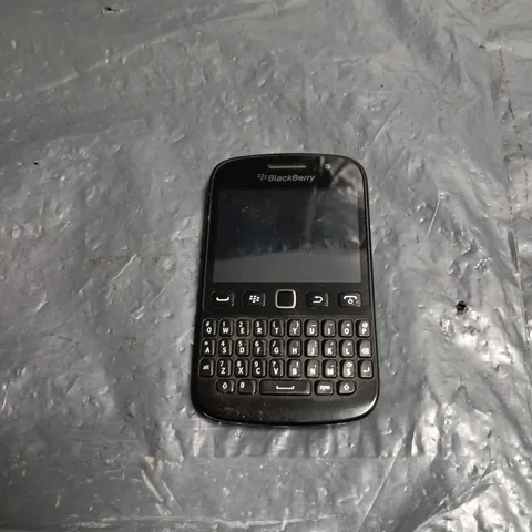 BLACKBERRY SMARTPHONE WITH PHYSICAL QWERTY KEYBOARD 