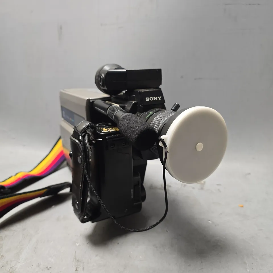 SONY BETAMAX BETAMOVIE BMC-100P VIDEO CAMERA