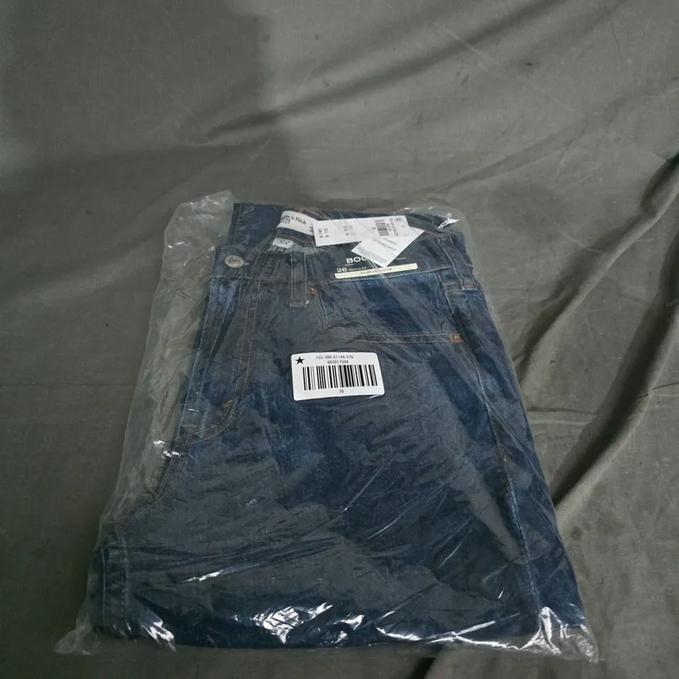 BAGGED ABERCROMBIE AND FITCH MID RISE BOOTCUT DENIM JEANS - SIZE 26