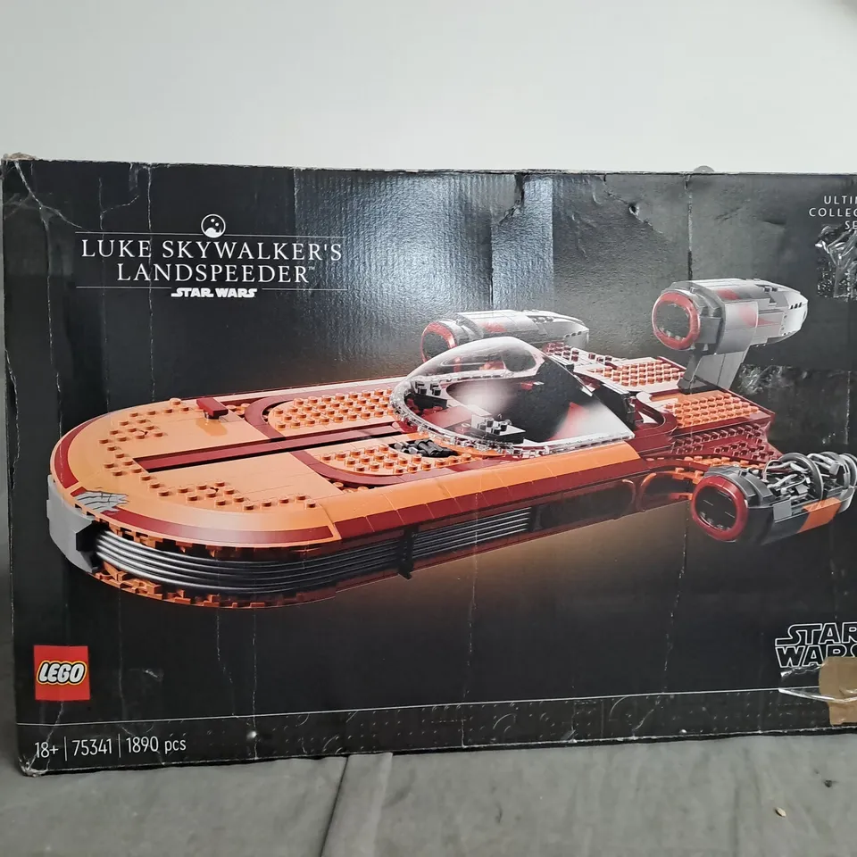 BOXED LEGO STAR WARS LUKE SKYWALKERS LANDSPEEDER 