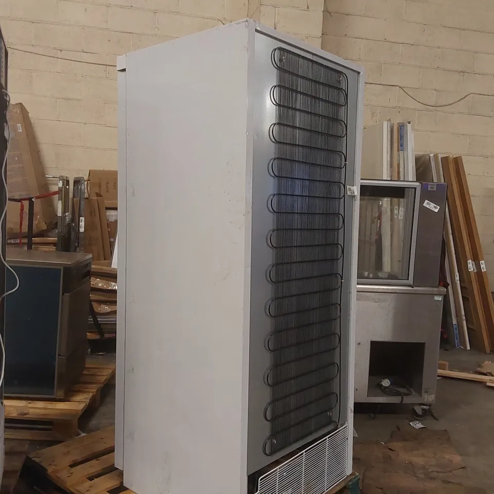 VALERA HV600TN COMMERCIAL UPRIGHT STORAGE FRIDGE