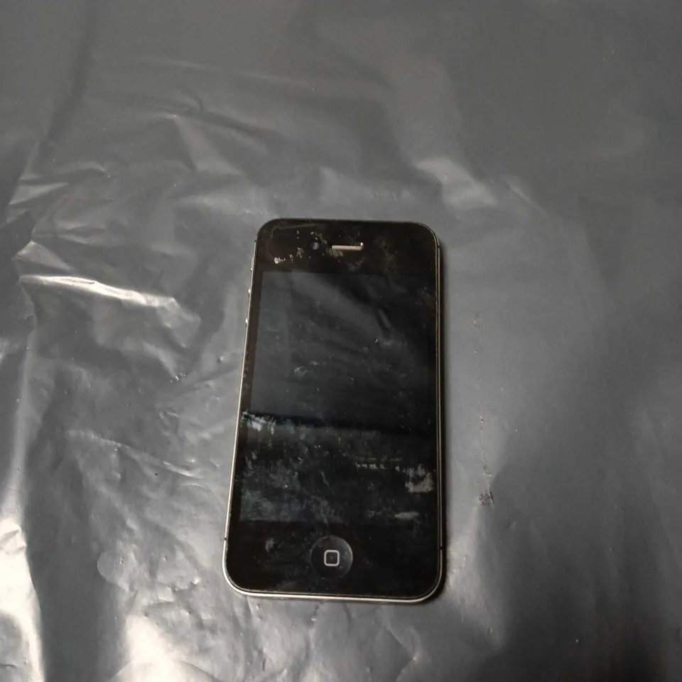 APPLE IPHONE  BLACK – FRONT SCREEN CRACKED