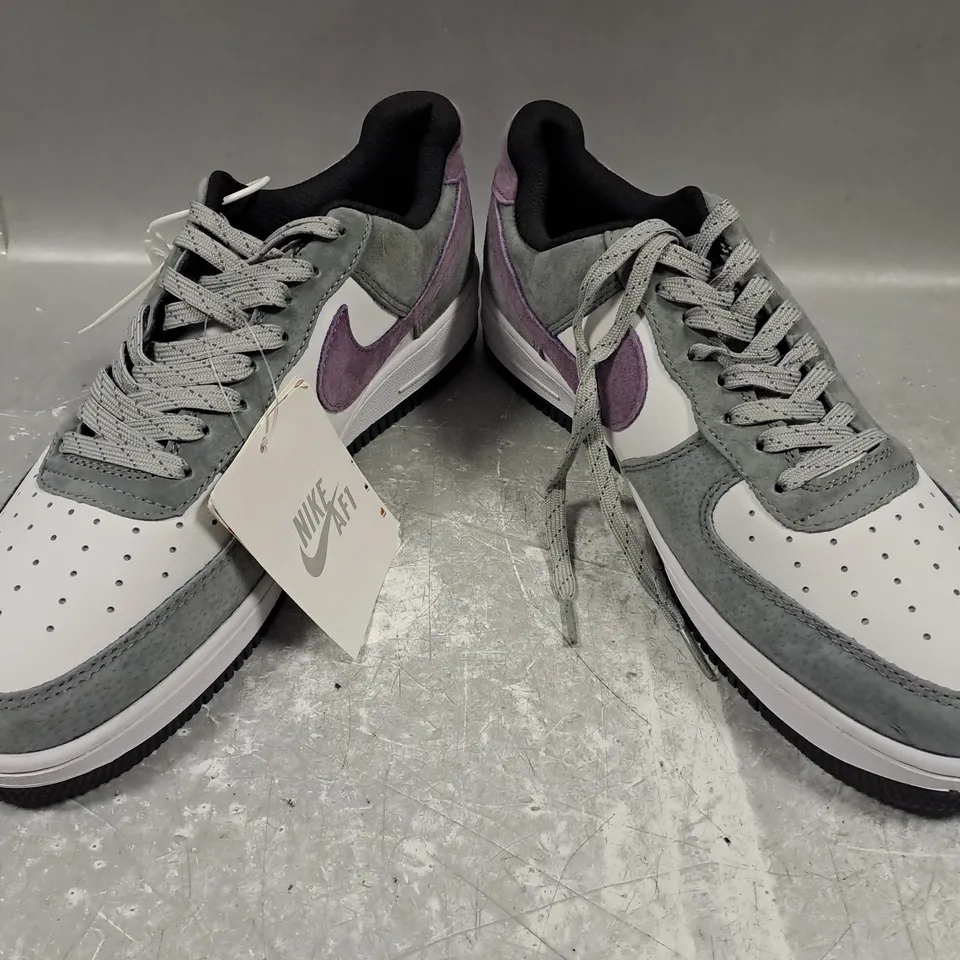 BOXED PAIR OF NIKE AIR FORCE 1 SHOES IN WHITE/GREY/PURPLE UK SIZE 10