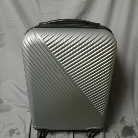 GREY HARDSHELL LOCKABLE SUITCASE