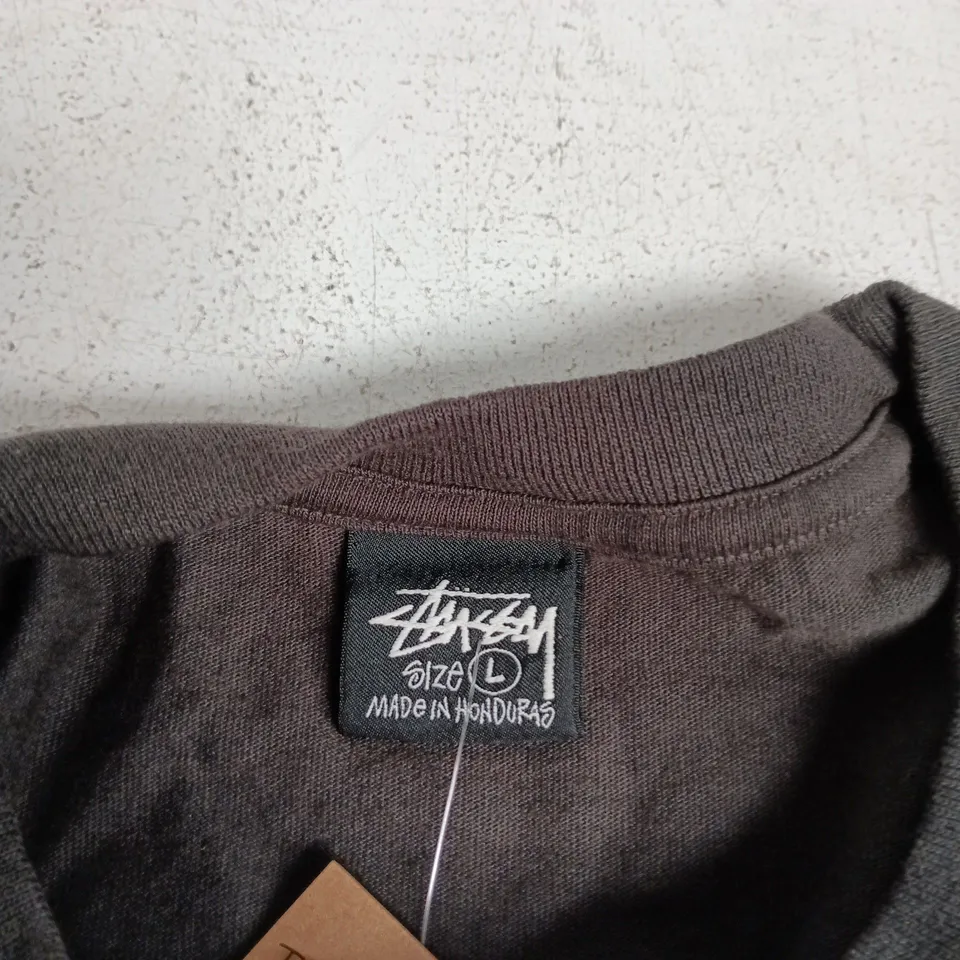 STUSSY PERMANENT COLLECTION P.D. TEE – FADED BLACK, SIZE LARGE