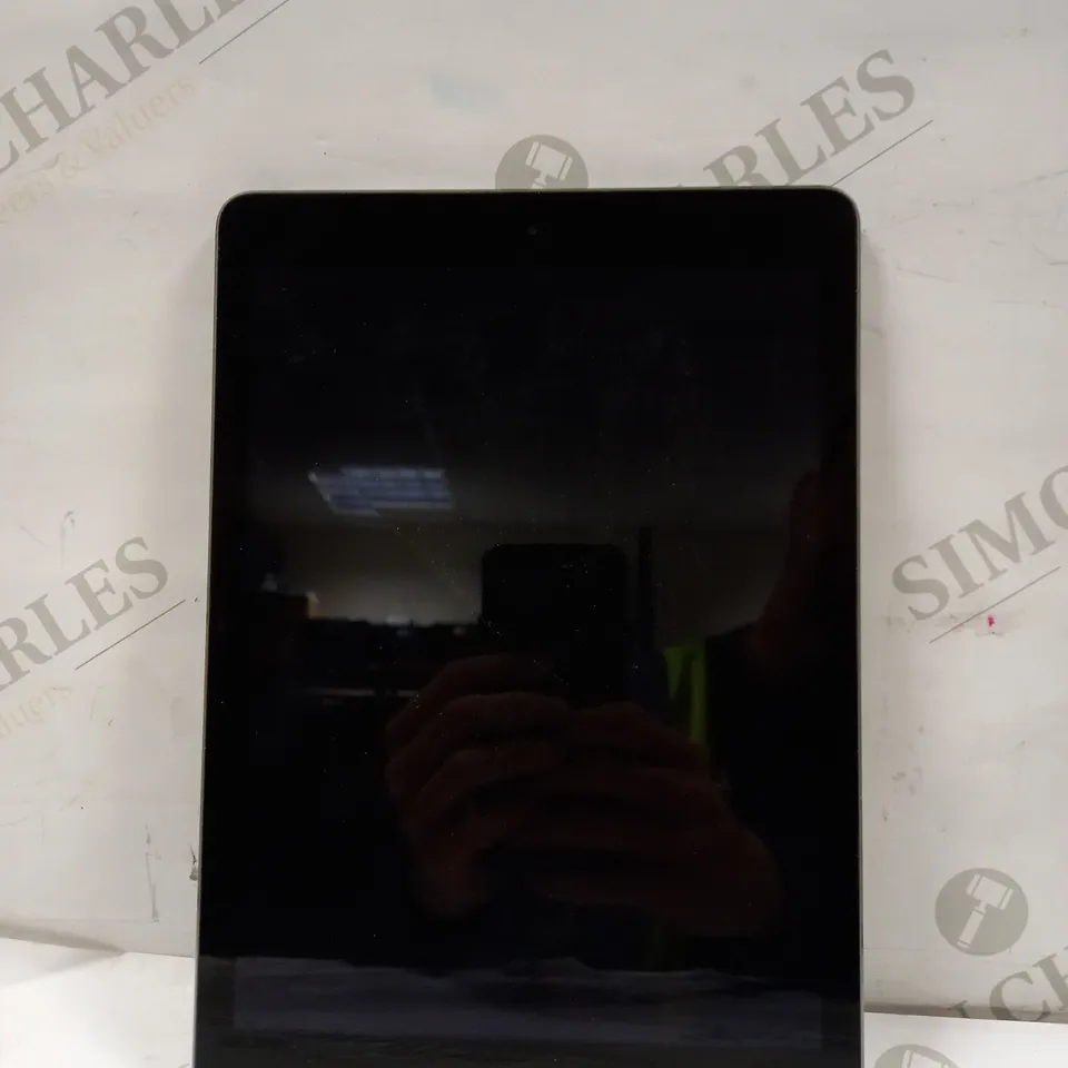 APPLE A1474 IPAD AIR 