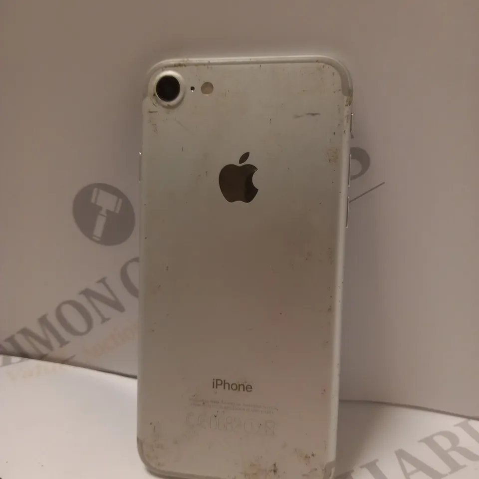 APPLE IPHONE 7 (A1778) SMARTPHONE