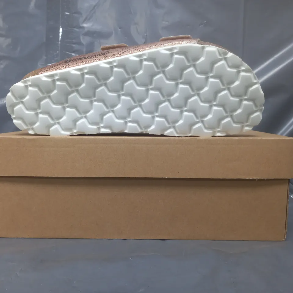 BOXED PAIR OF BONOVA SANDALS IN ROSE SNAKE SIZE 4