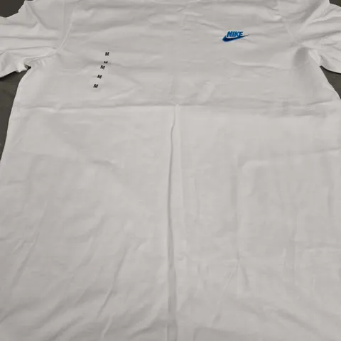 NIKE LOGO CASUAL T-SHIRT - SIZE M