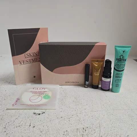 BIRCHBOX (SKIN) VESTMENT COSMETIC BEAUTY SET