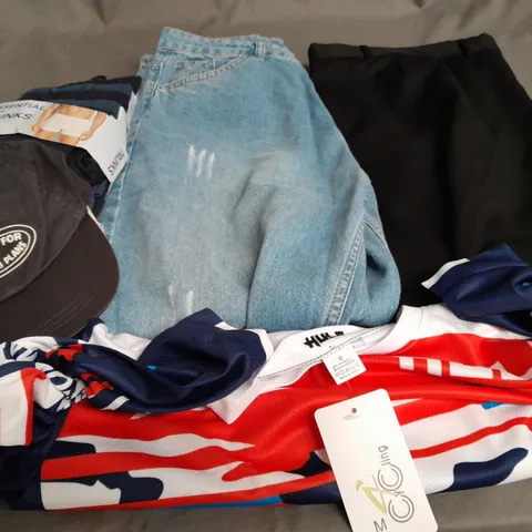 BOX OF APPROXIMATELY 20 ASSORTED CLOTHING ITEMS TO INCLUDE - JEANS , TRUNKS , HAT ETC