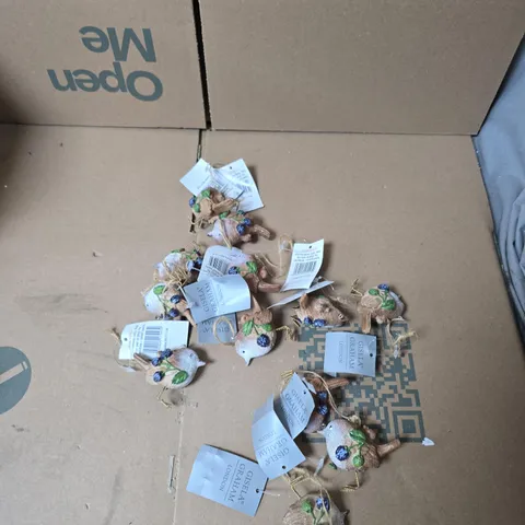 4 BOXES OF ASSORTED GISELA GRAHAM SMALL DECORATIONS 