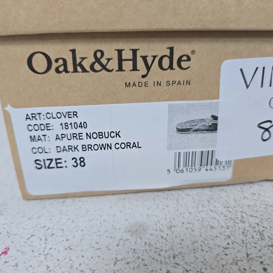 OAK & HYDE SANDALS – WOMEN'S, DARK BROWN CORAL/BLACK & WHITE STRAPS, UK 5 (EU 38) – BOXED