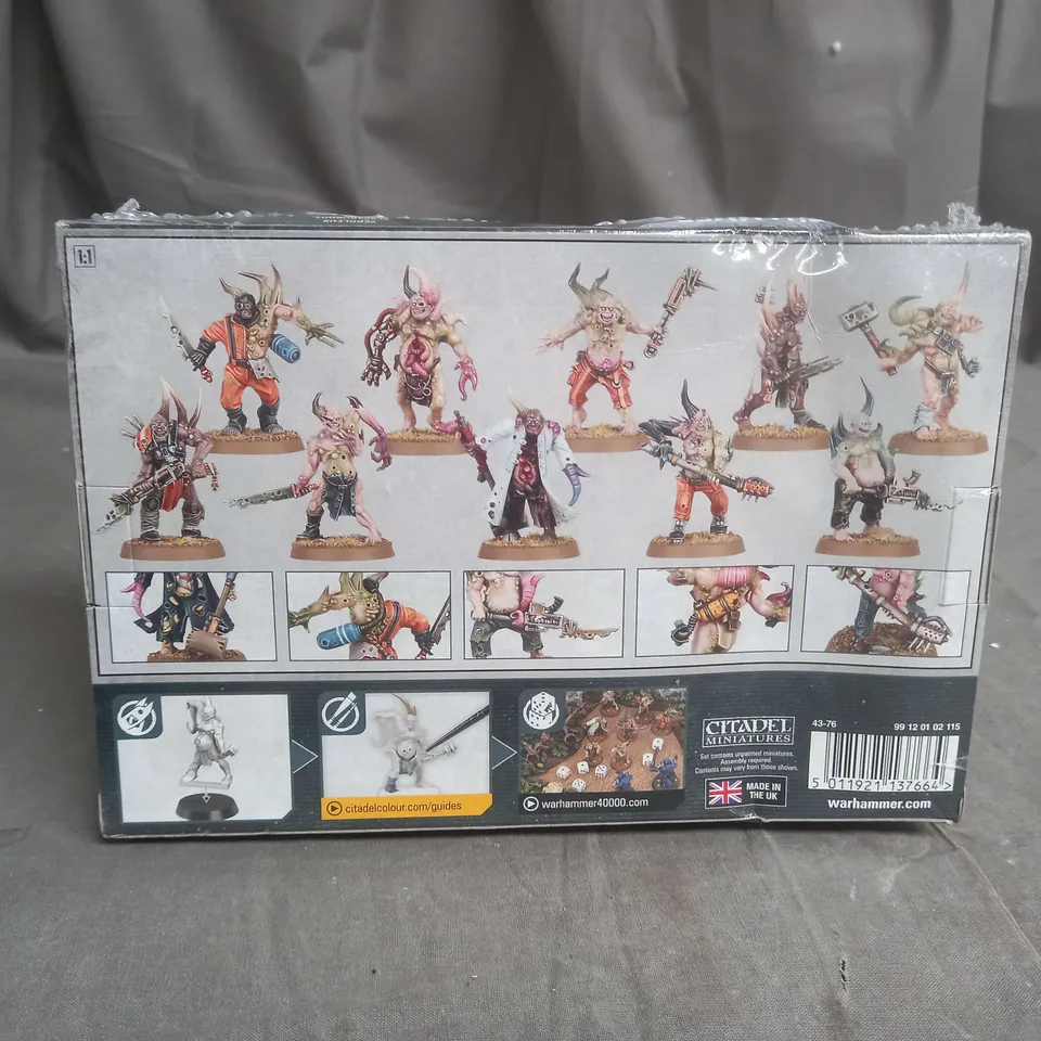 BOXED AND SEALED WARHAMMER 40,000 DEATH GUARD - POXWALKERS