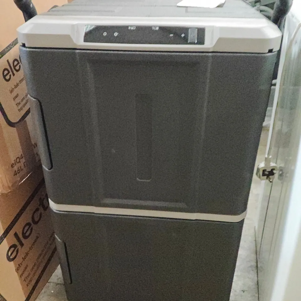 ELECTRIQ 75 LITRE PORTABLE COMPRESSOR CAR FRIDGE FREEZER