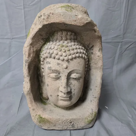 STONE SOLAR BUDDHA HEAD GARDEN ORNAMENT IN STONE ARCH FRAME