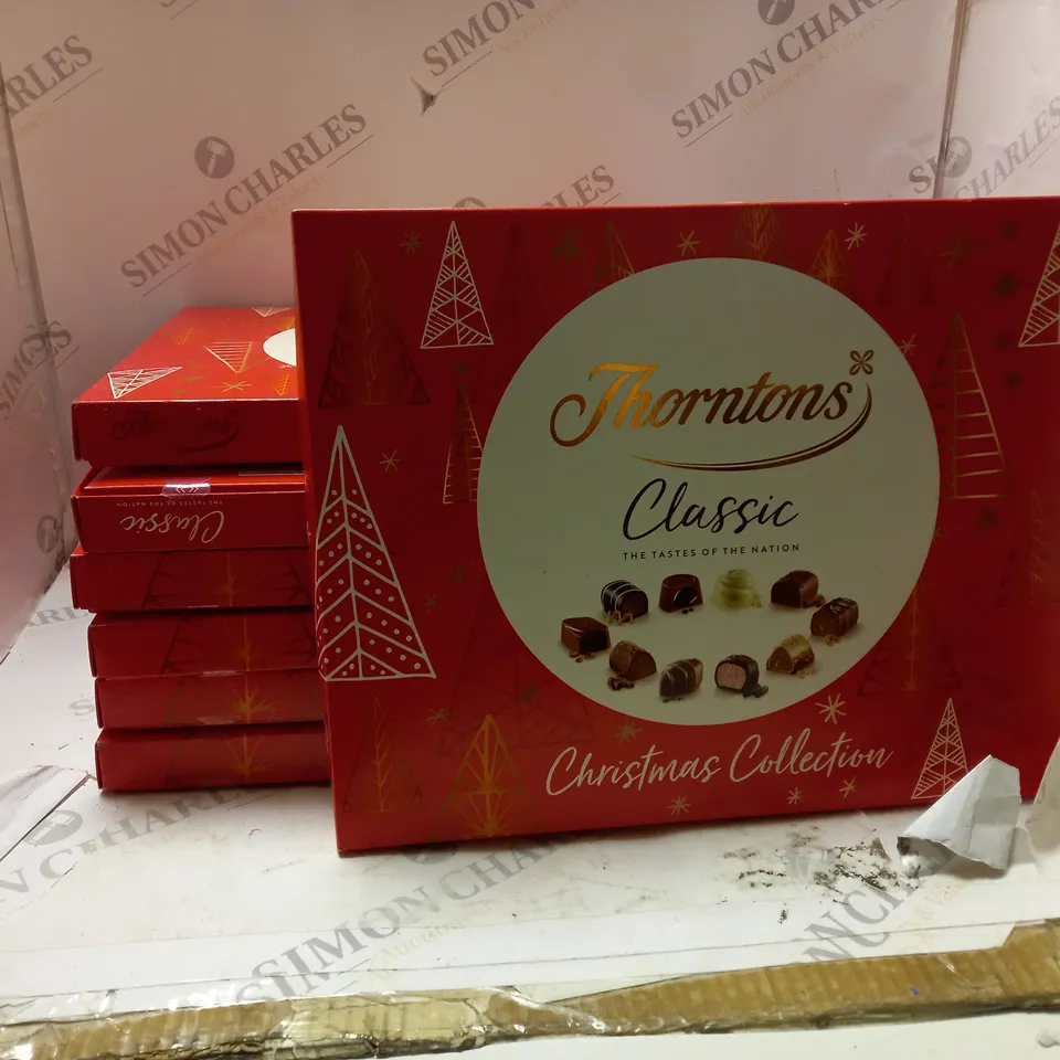 LOT OF 7 THORNTONS CHRISTMAS COLLECTION CLASSIC TRAYS