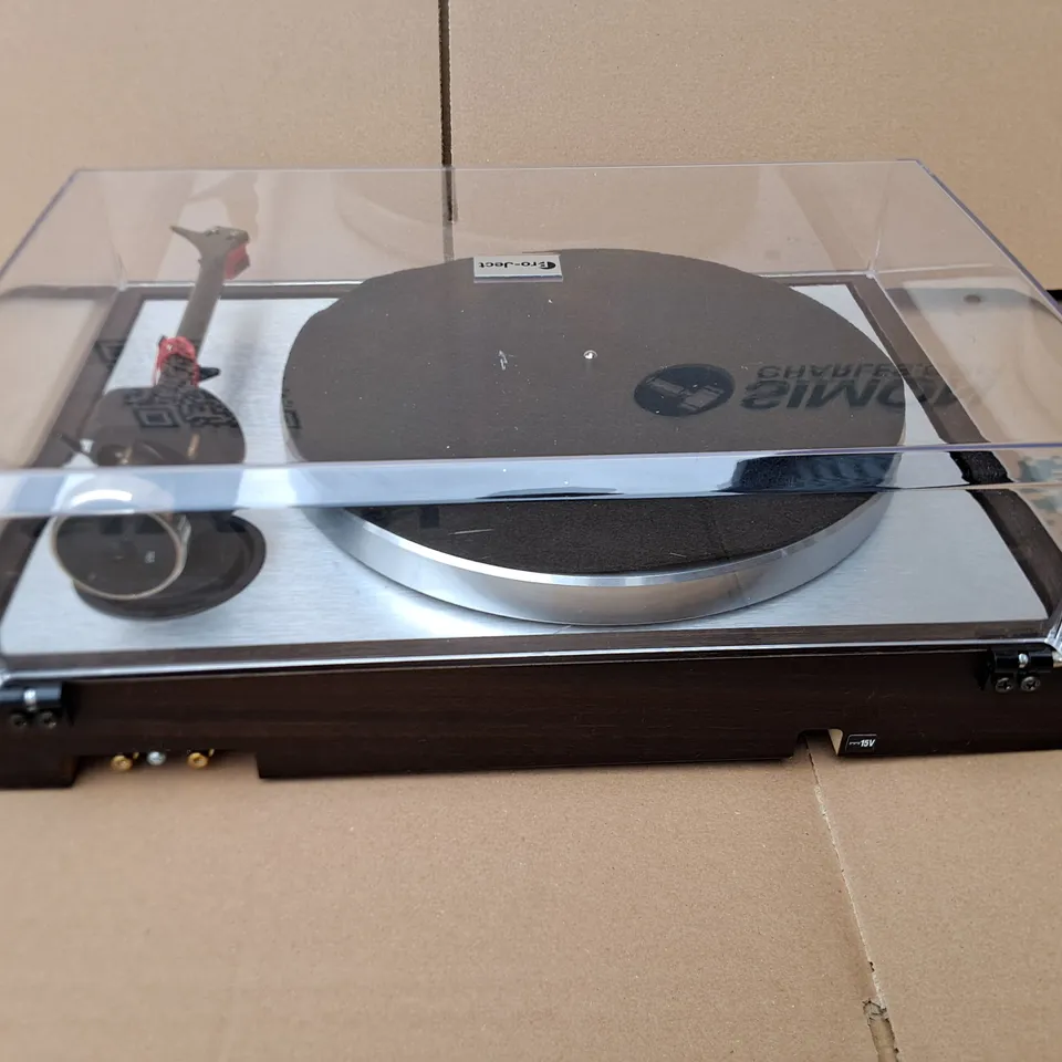 PROJECT CLASSIC EVO DV QUINTET RED TURNTABLE IN EUCALYPTUS 