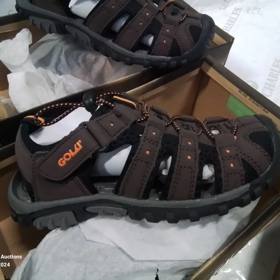 6 PAIRS OF CHILDREN'S GOLA OUTDOOR HARD WEARING WALKING SANDALS (VARIOUS COLOURS AND SIZES)