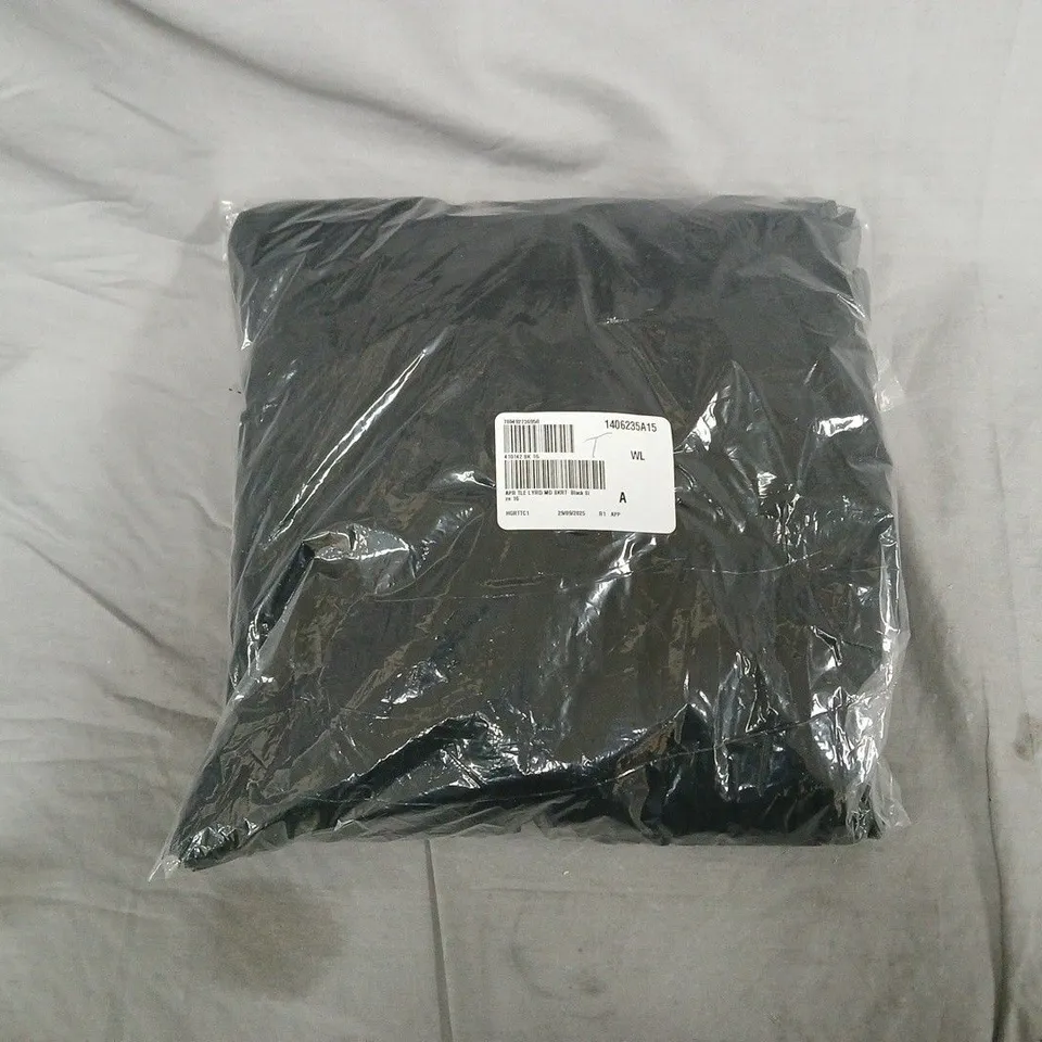 BAGGED APRICOT TULLE LAYERED MIDI SKIRT IN BLACK - SIZE 16