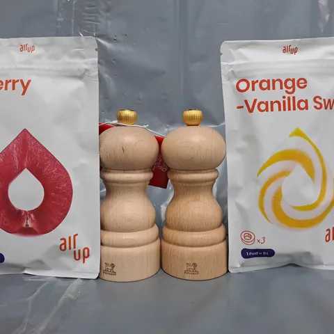 APPROXIMATELY 10 ASSORTED HOUSEHOLD ITEMS TO INCLUDE AIR UP AROMA PODS, PEUGEOT SALT MILL, ETC