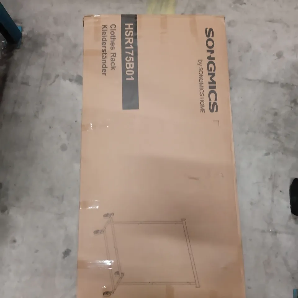 SONGMICS CLOTHES RACK ON WHEELS, HEAVY DUTY CLOTHES RAIL, 45 X (160-200) X 161.5 CM, WITH EXTENDABLE HANGING RAIL, 150 KG LOAD CAPACITY, EASY ASSEMBLY, PORTABLE, SILVER HSR175E01