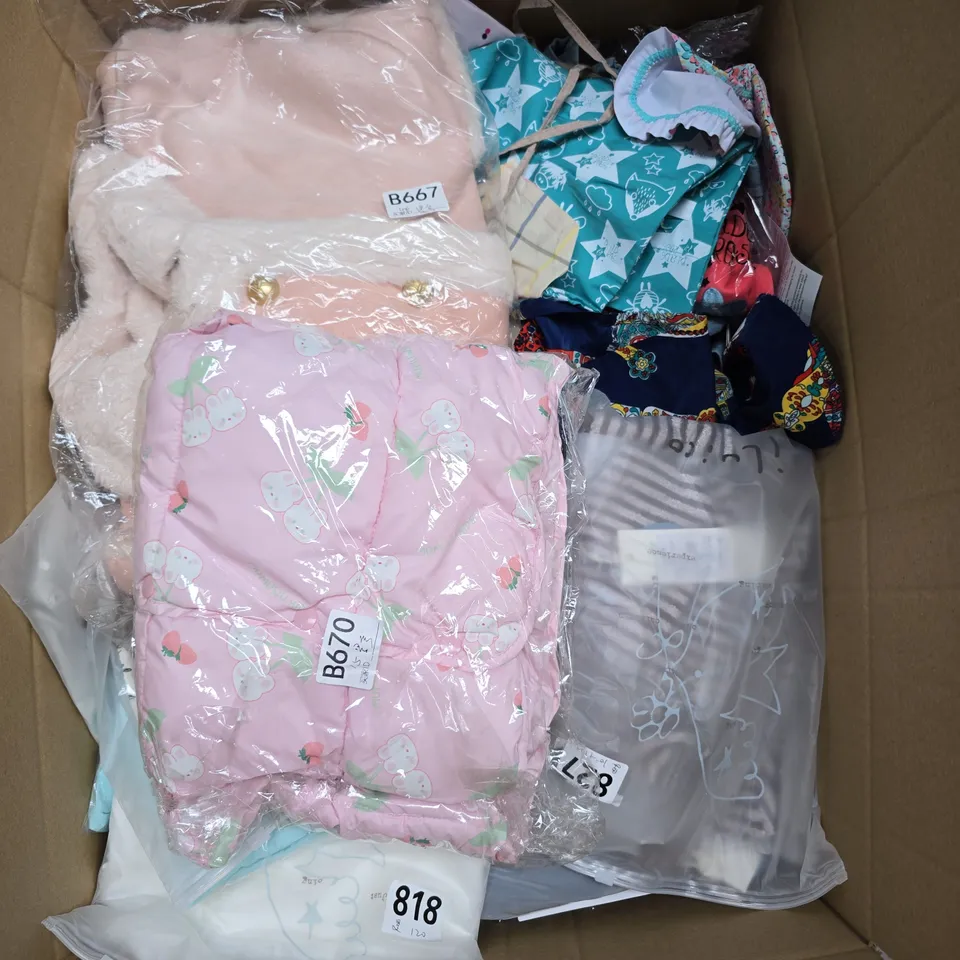 BOX OF APPROXIMATELY 25 ASSORTED KIDS CLOTHING ITEMS TO INCLUDE - TOP , SHORTS , T-SHIRT ETC