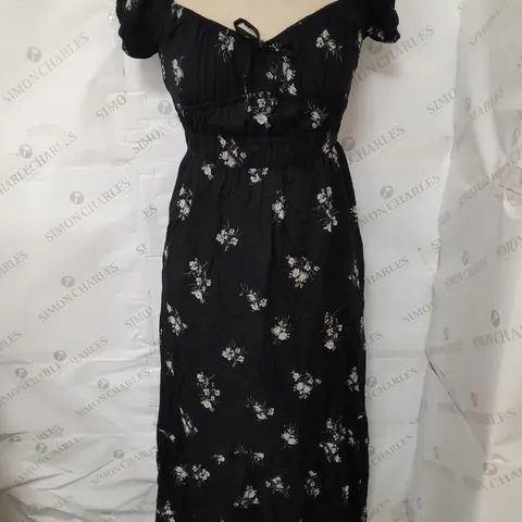 HOLLISTER BLACK FLORAL DETAIL DRESS - XS