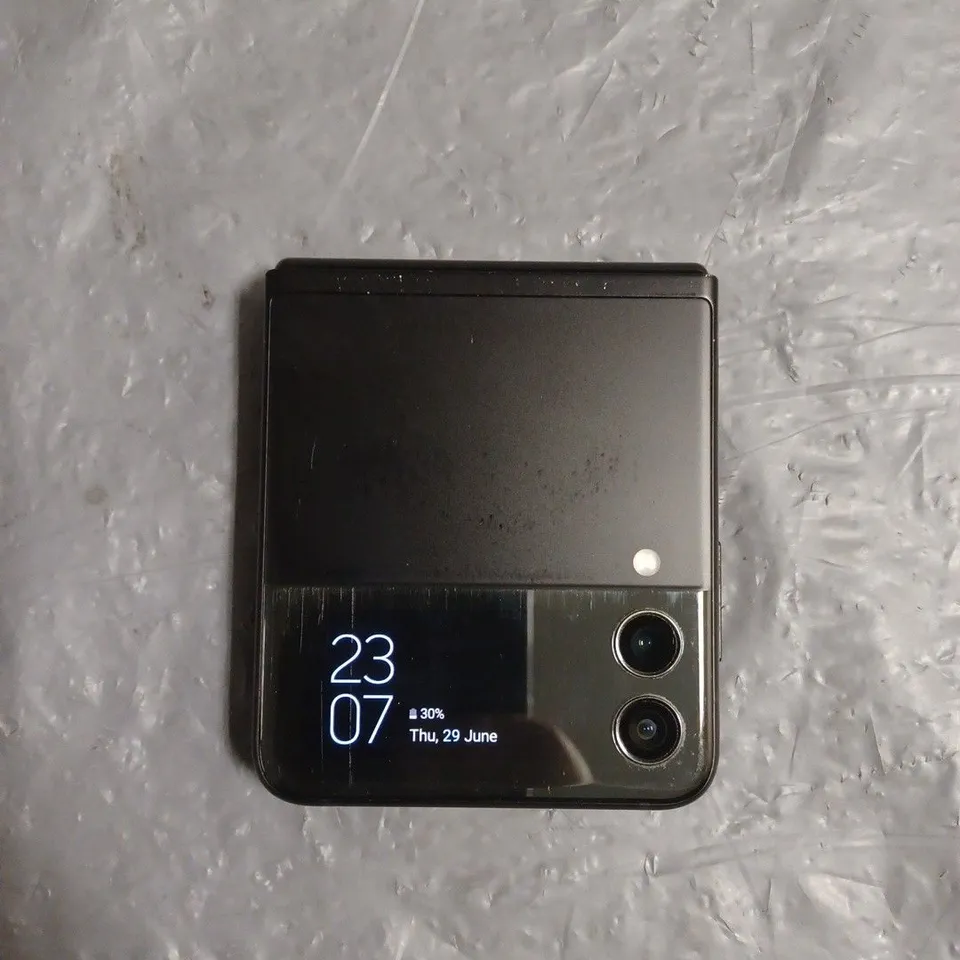 SAMSUNG GALAXY Z FLIP 3 5G SM-F711B 128GB