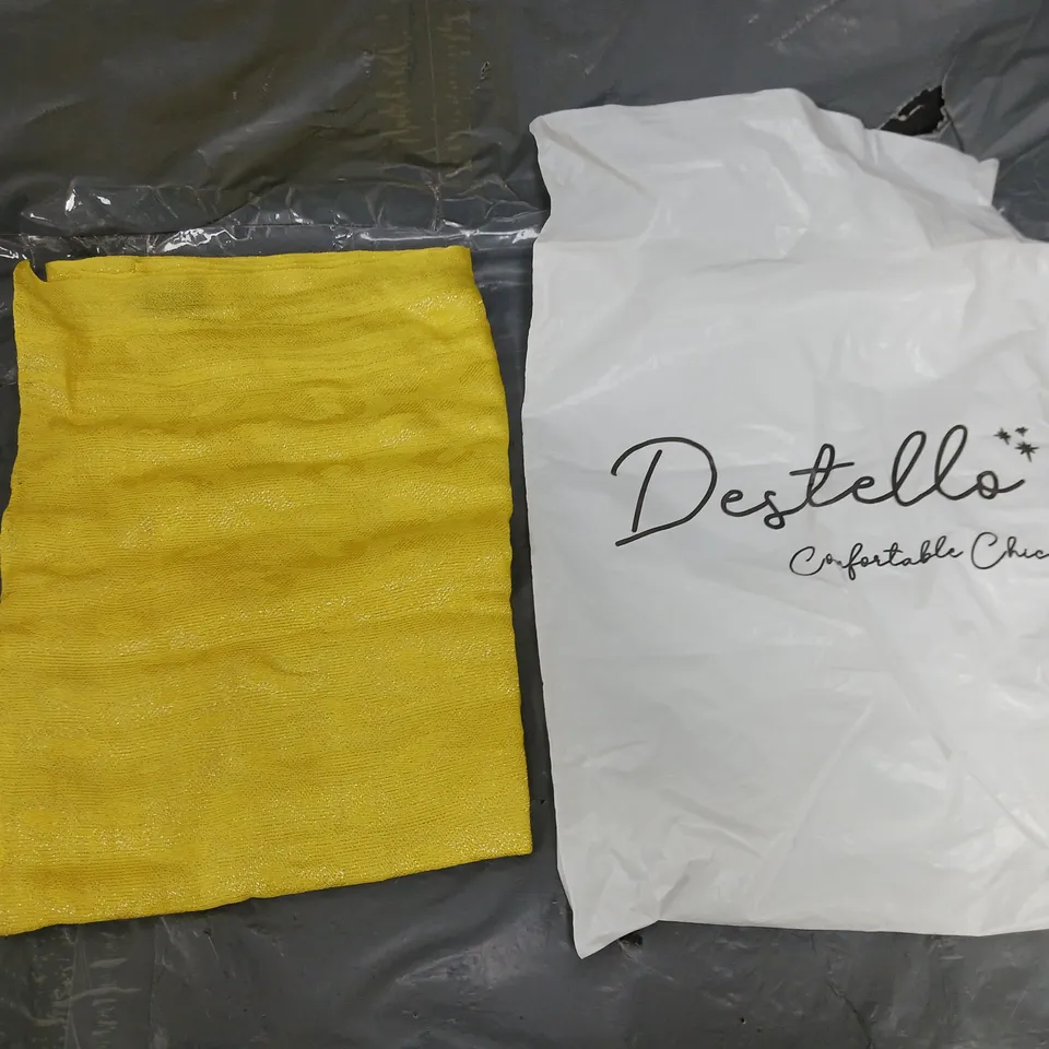 3 BRAND NEW DESTELLO VISCOSE LUREX YELLOW 