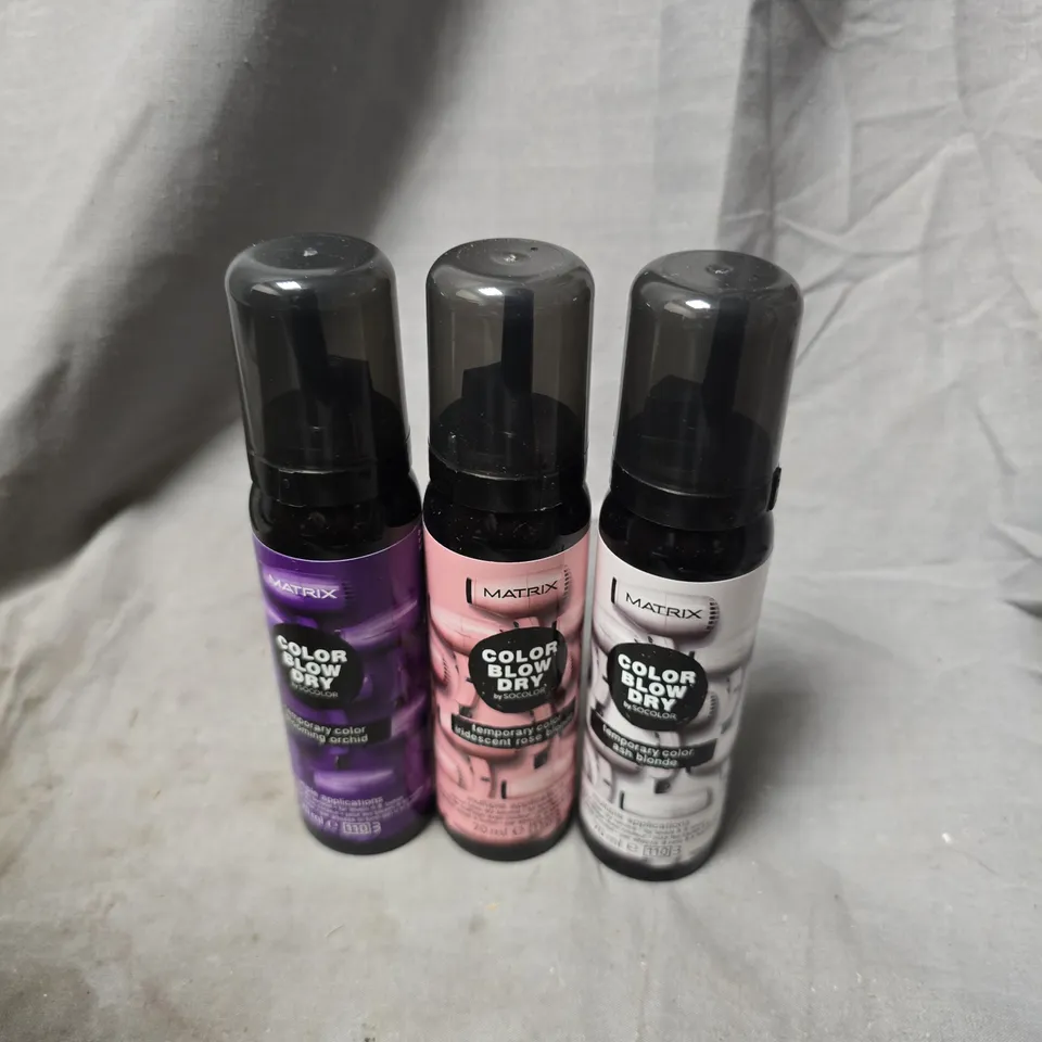 APPROXIMATELY 20 ASSORTED MATRIX BLOW DRY SPRAYS TO INCLUDE ROSE BLONDE, BLOOMING ORCHID, ASH BLONDE, ETC - COLLECTION ONLY
