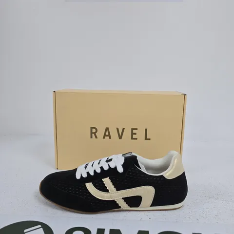 RAVEL LENNEL RLS710 BLACK/GOLD TRAINERS β UK 6
