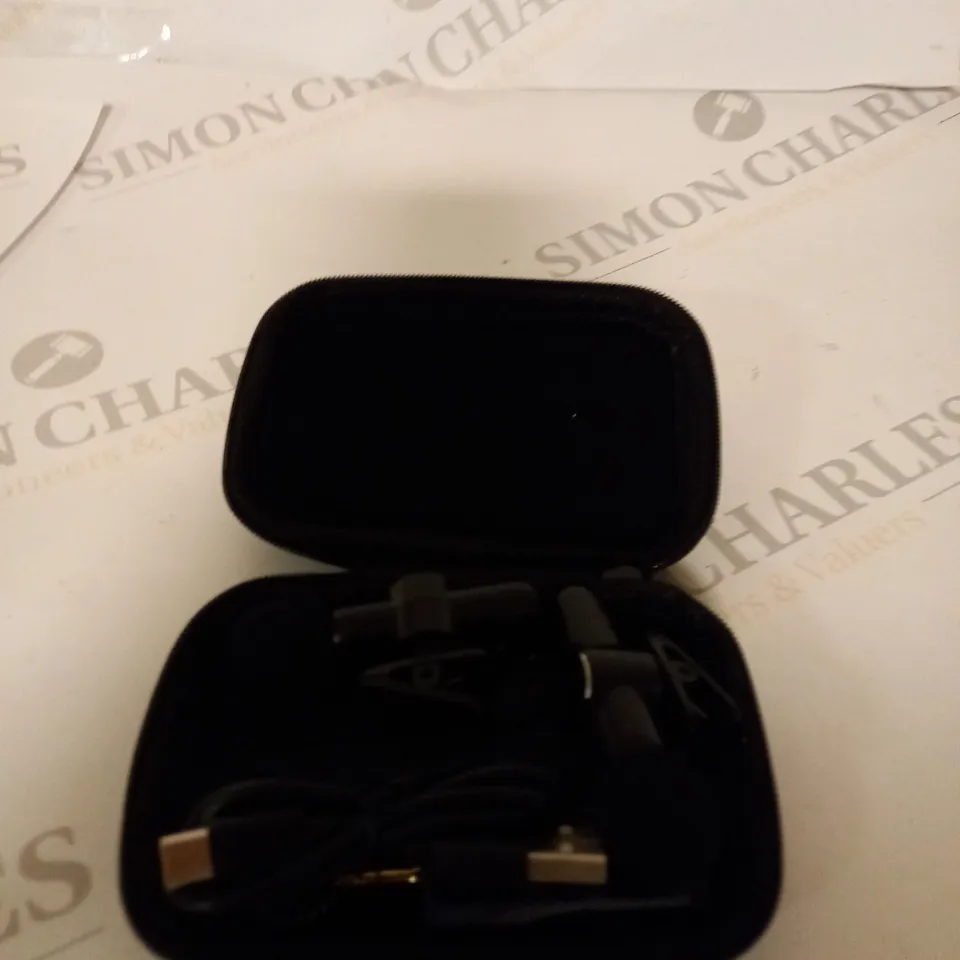 BOXED WIRELESS LAVAILER MICROPHONE 