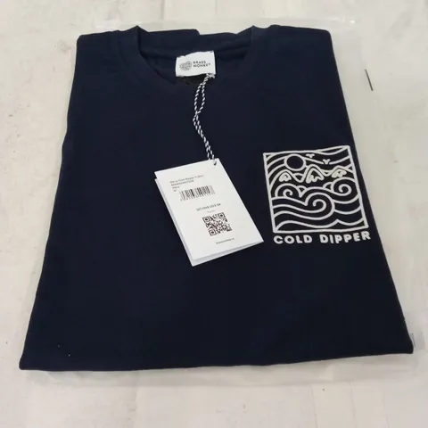 BOX OF APPROXIMATELY 27 X BRAND NEW BRASS MONKEY MENS COLD DIPPER T-SHIRTS - NAVY // SIZE: M