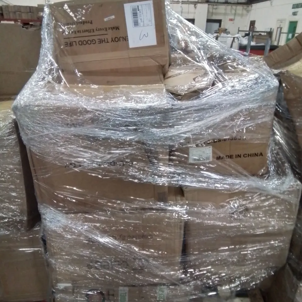 PALLET CONTAINING SEVERAL RAIN DAMAGED OFFICE/SIDE/DINING CHAIRS AND OTHER HOUSEHOLD FURNITURE ETC.