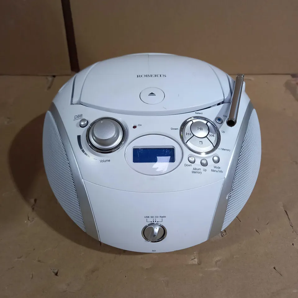 ROBERTS ZOOMBOX 3 PORTABLE RADIO 