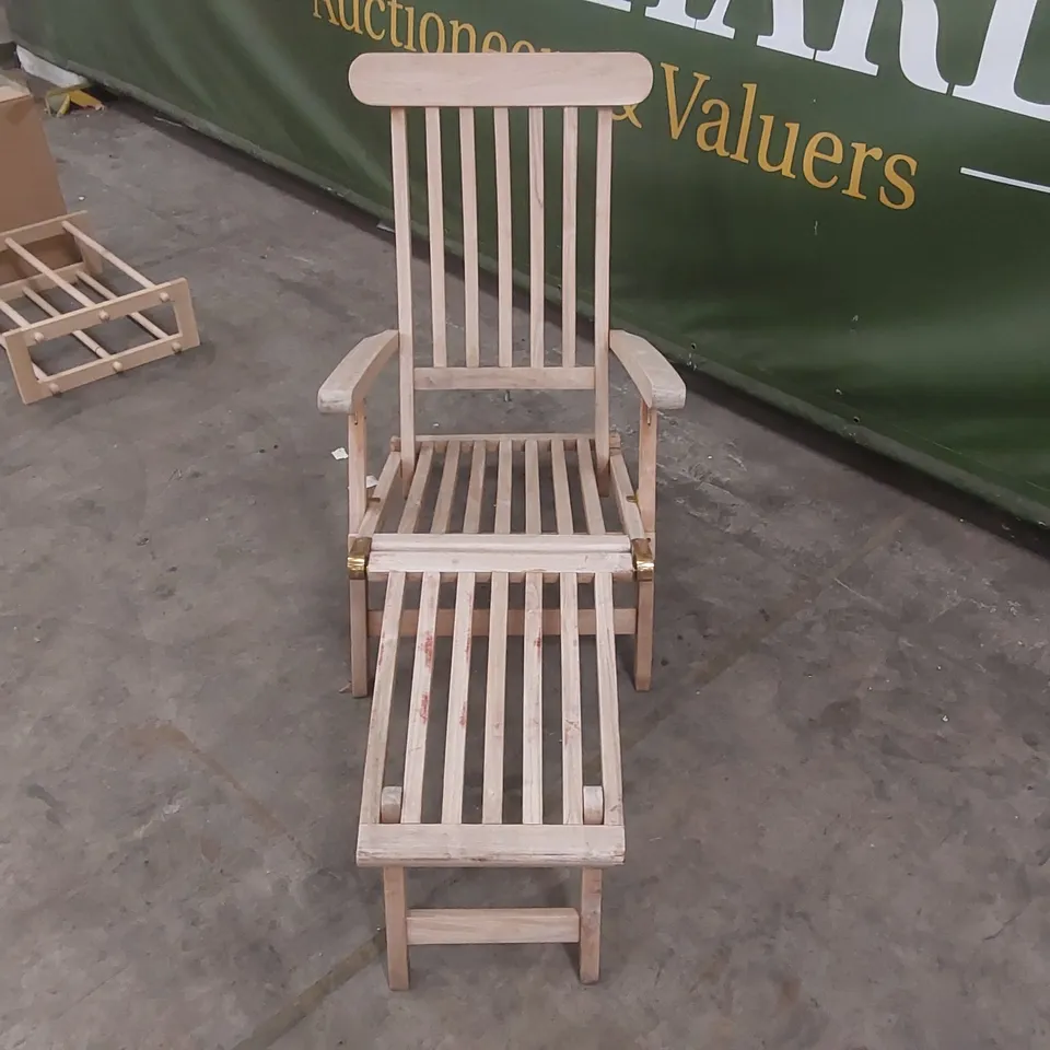 TODDINGTON TEAK STEAMER CHAIR