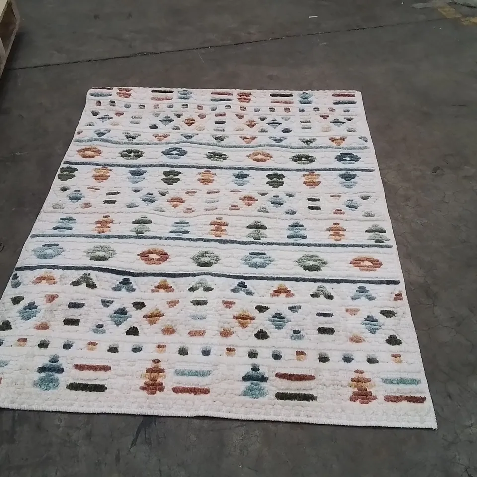 QUALITY DESIGNER AREA RUG - APPROXIMATELY 170X120CM