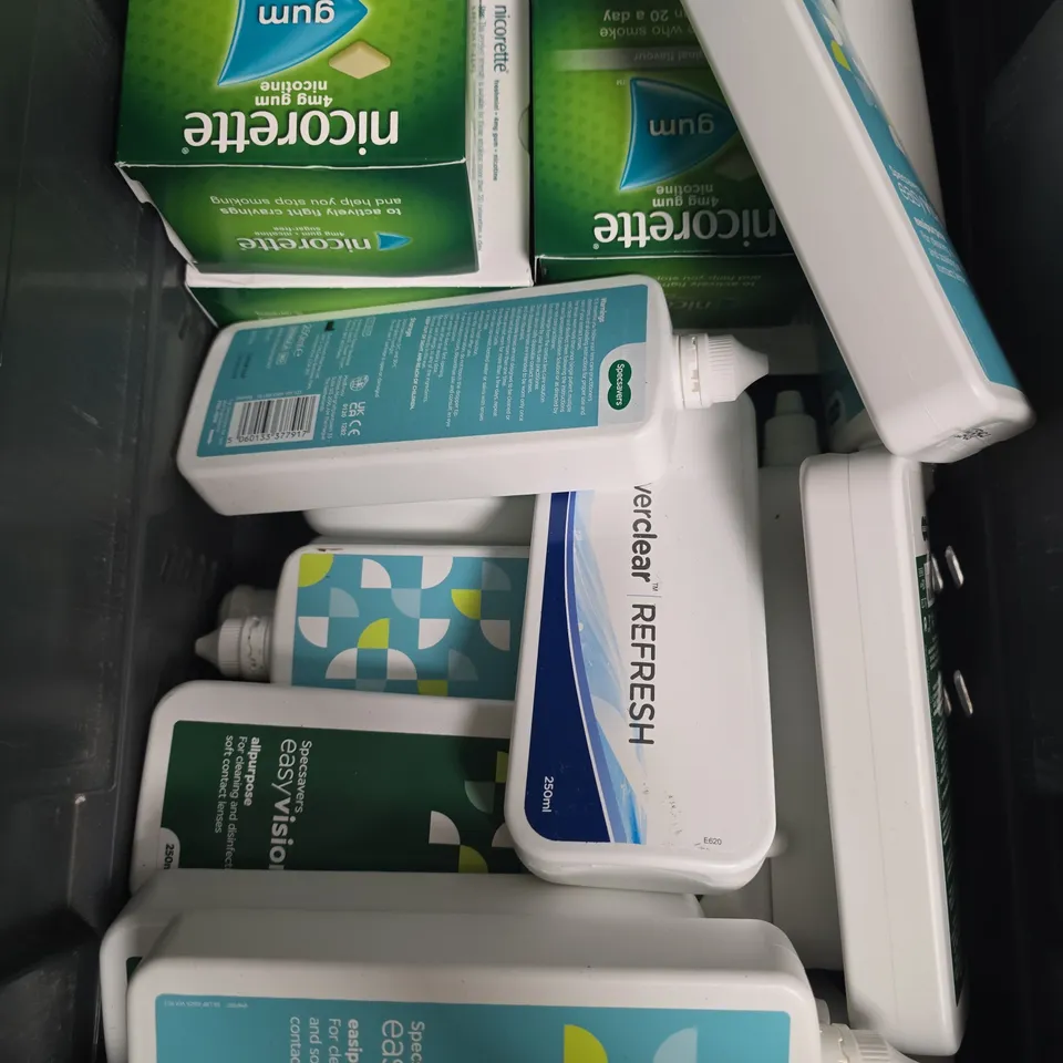 APPROXIMATELY 15 ASSORTED HEALTH PRODUCTS TO INCLUDE NICORETTE & CONTACT LENS SOLUTIONS - COLLECTION ONLY  