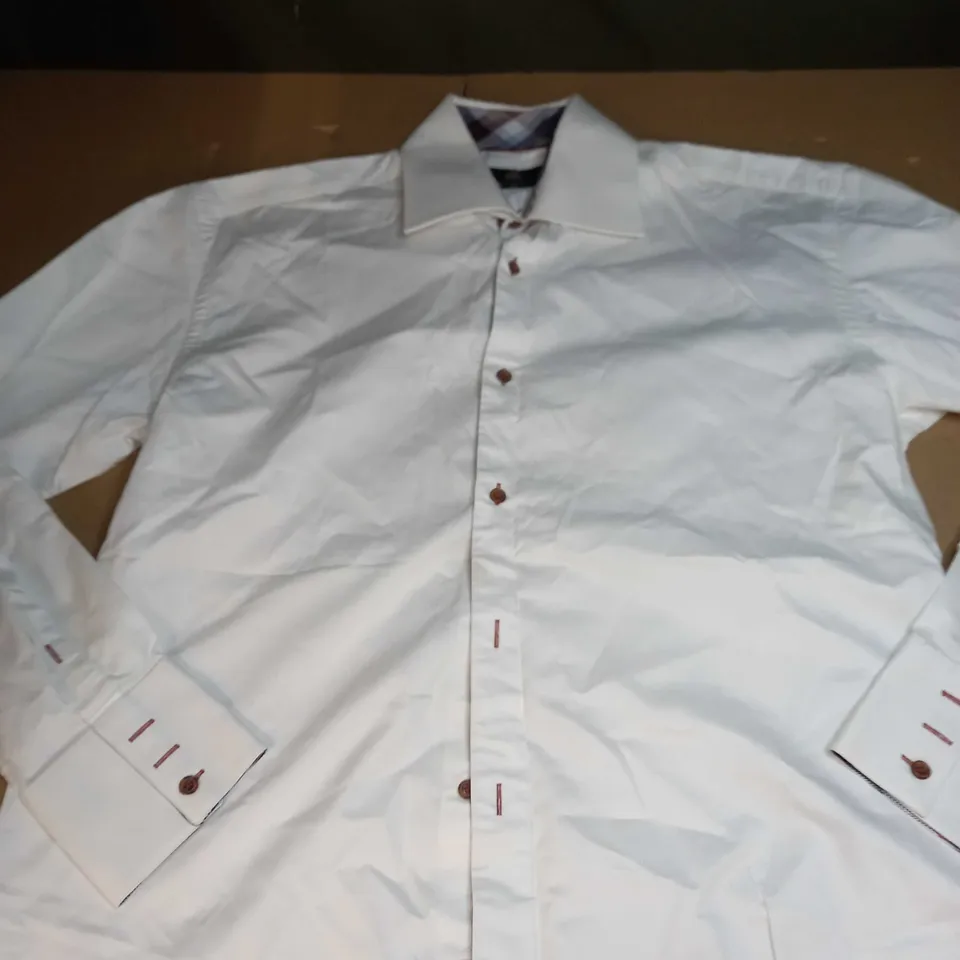 CIRCLE OF GENTLEMAN BUTTONED SHIRT SIZE UNSPECIFIED