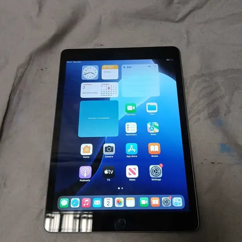 APPLE IPAD 7TH GEN A2197 – SPACE GRAY WITH HOME BUTTON