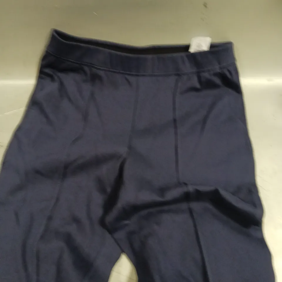 APPROXIMATELY 15 ASSORTED CLOTHING PRODUCTS IN VARIOUS STYLES & SIZES 