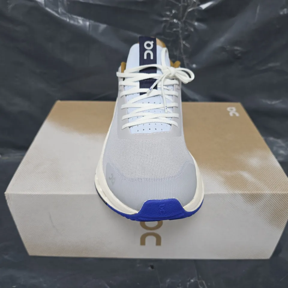 BOXED PAIR OF ON CLOUD NOVA FORM 2 SHOES IN GREY/ WHITE SIZE UK 5