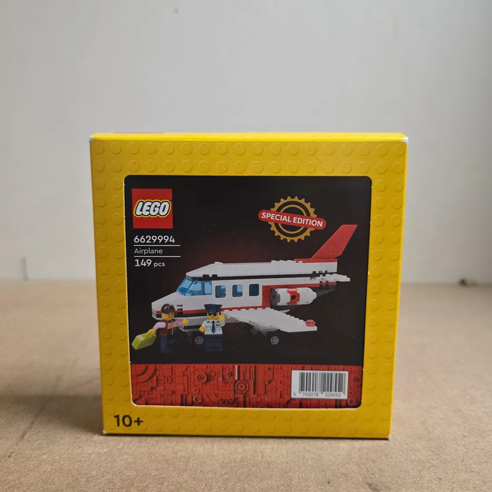 LEGO SPECIAL EDITION AIRPLANE SET – 149 PIECES (AGES 10+)