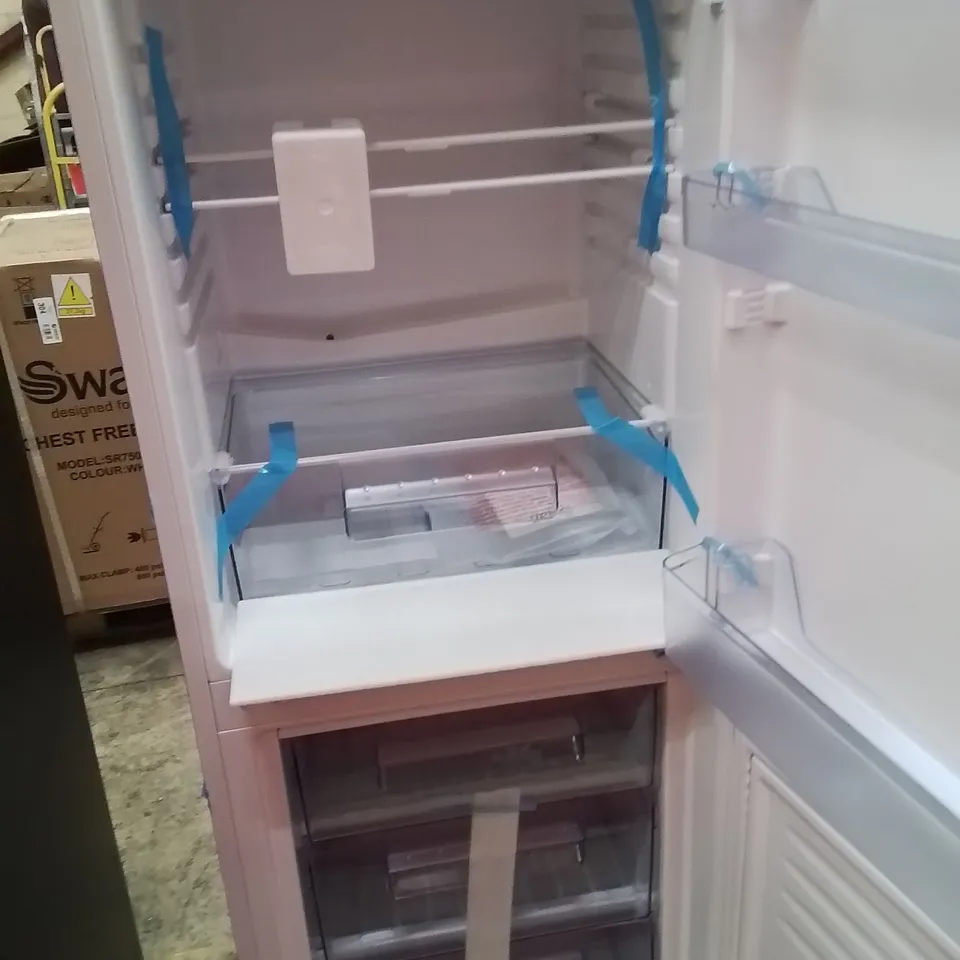 SWAN 50/50 FRIDGE FREEZER IN WHITE 