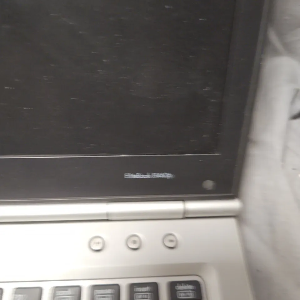 HP ELITEBOOK LAPTOP – INTEL CORE I5, UK KEYBOARD, 3 KICK IT OUT STICKERS ON PALM REST