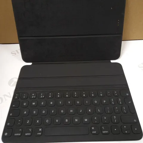 APPLE SMART KEYBOARD FOLIO (FOR 11-INCH IPAD PRO