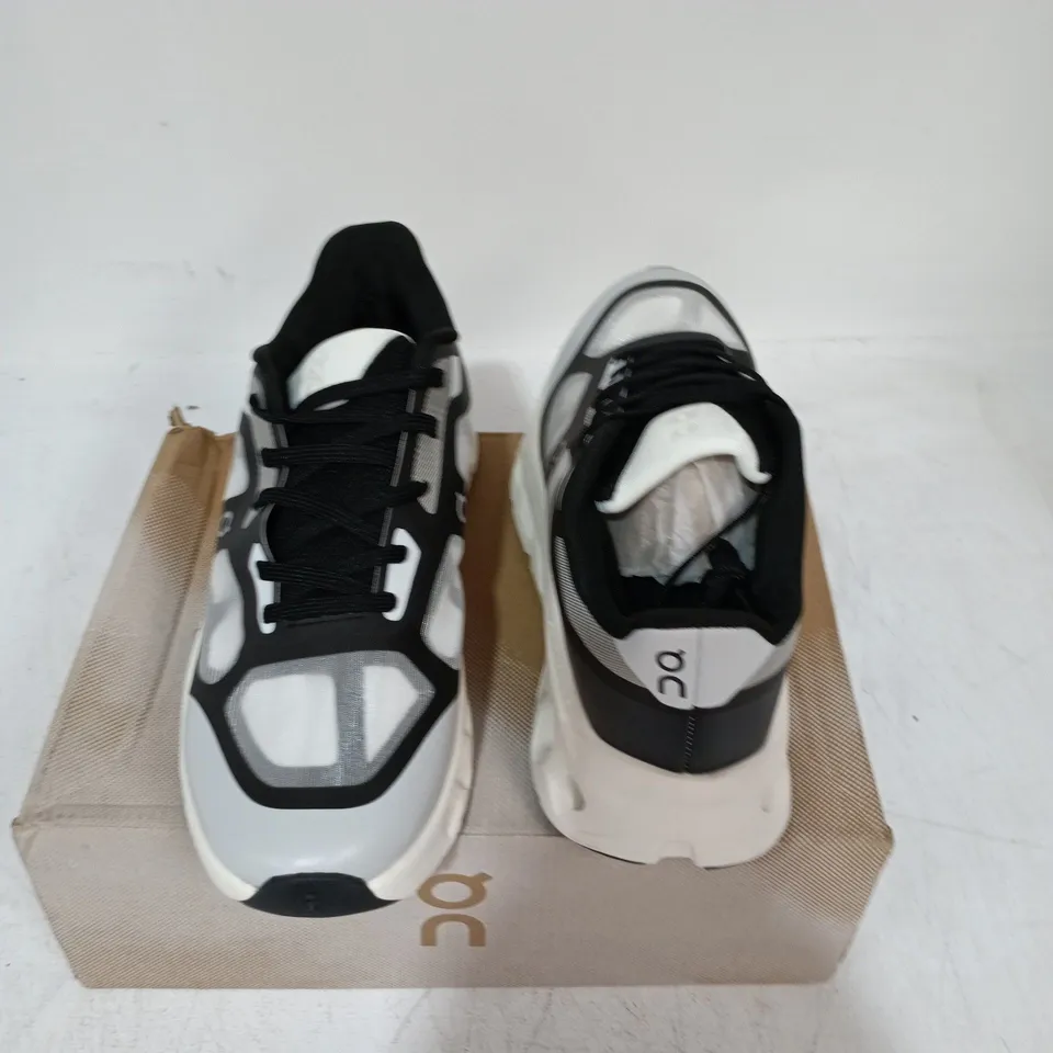 ON RUNNING CLOUDTILT REMIC SNEAKERS – BLACK/WHITE UK 9 (US 9.5)
